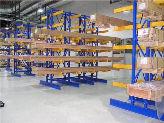 Sistema de estanterías cantilever
